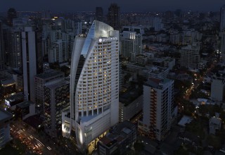 Pullman Bangkok Grande Sukhumvit Facade