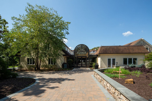 Valley Forge Medical Center Receives New Lease on Life With Avenues Recovery