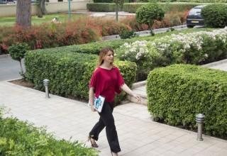 Stella Esmeralda sets out to deliver a drug education lecture