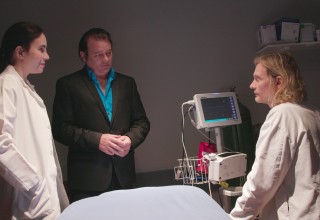 Still of Actors Vida Ghaffari, Richard Tyson and Yan Birch