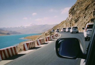 Motorcade on the way