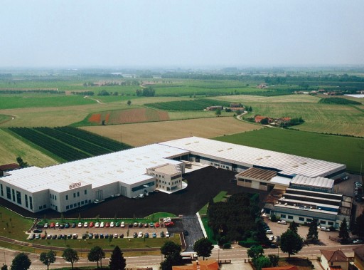 Samo Presents a Preview of the Trendy, New Products It Will Launch Internationally for 2016