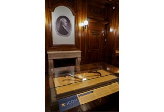 Alexander Hamilton: Soldier, Secretary, Icon