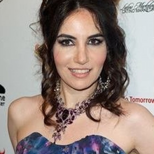 Actress and Fashion Blogger Vida Ghaffari Is Nominated for an Entrepreneur Award