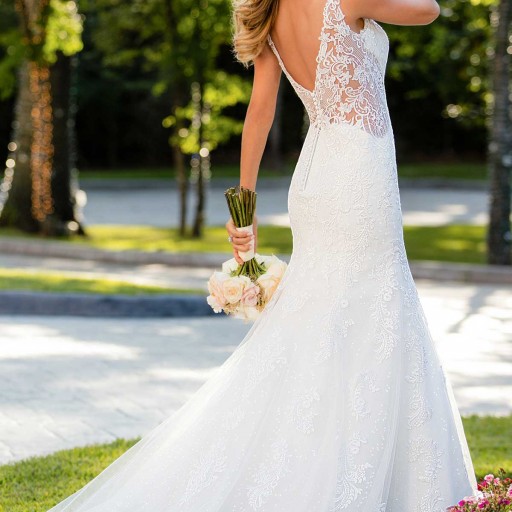 Fast-Growing Designer Stella York Unveils New Bridal Collection