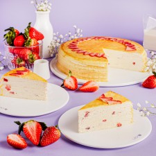 Strawberry Mille Crêpes