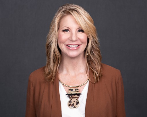 Lori Weaver of Bellevue, Washington, Earns Luxury Designations