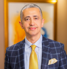 Dr. Shervin Naderi