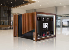 LILOPHOTO - The world's first professional self-portrait studio.