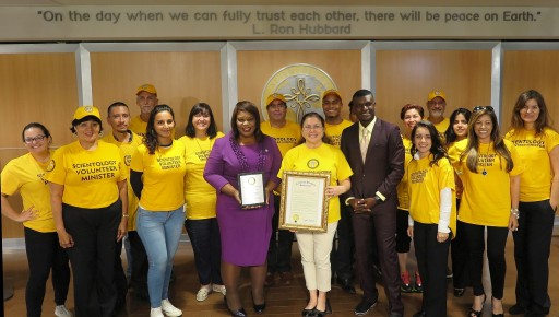 State Senator Thanks the Scientology Volunteer Ministers of Miami