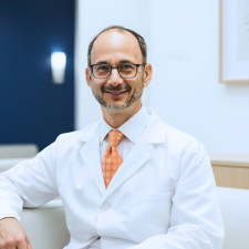 Dr. Becker leads Becker Aesthetics & Plastic Surgery, a plastic surgery practice serving Philadelphia.