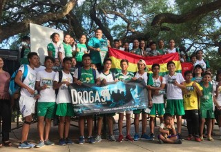 Drug-Free World visits schools in Santa Cruz to bring the truth about drugs to the children.