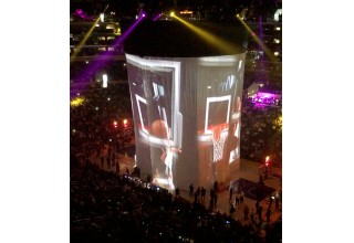 500 Live 'Reveal and Release' Drop-Screen Performances at Staples Center