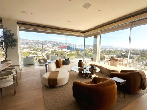 Luxury L.A. Condo Expert Beata Mandell Secures Stunning 8899 Beverly Blvd Residence in Record Time