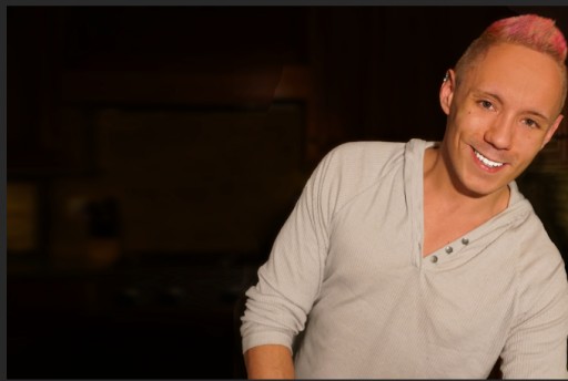 American Music Awards Highlights 26-Year-Olds Inspirational Success Story