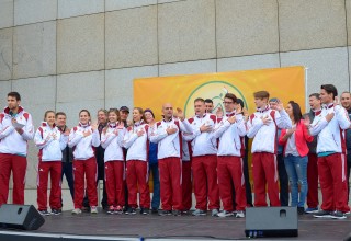 Runners pledge to live drug free.