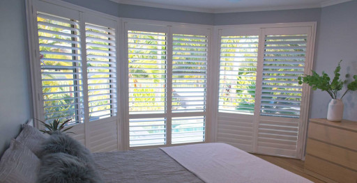 Plantation Blinds in Cypress: Bottom Dollar Blinds Delivers Style and Efficiency