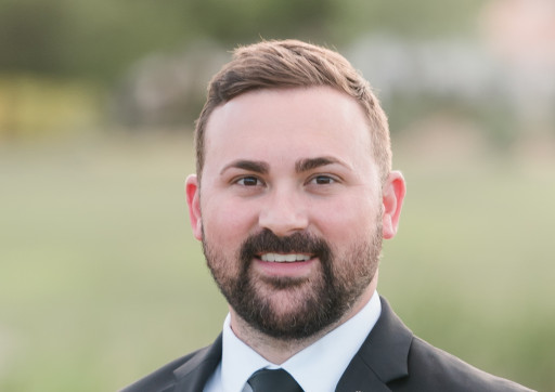 Valley Bank of Nevada Hires New Vice President / Henderson Retail Banking Manager, Hank Waters