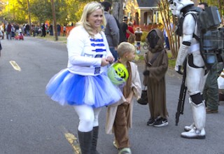 Photo 1 Block Party Mom And Jawas for online