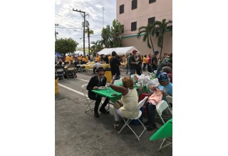 Dr. Farshchian feeding the homeless