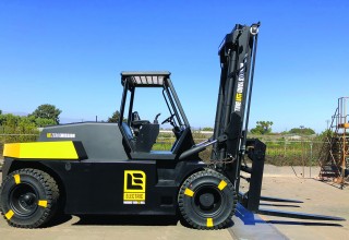 Wiggins Yard eBull - Zero Emissions Large Capacity Forklift