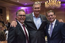 Dr. Eric Grigsby Receives Leadership Award in Pain Management