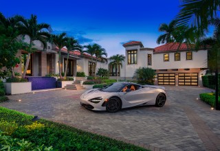 Exterior of 4740 Gulf Shore Boulevard North