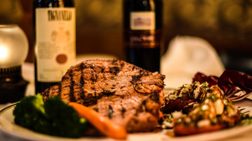 Over 50 Years of Excellence: Shakespeare's Steak and Seafood Wins 2025 Consumer Choice Award in Hamilton