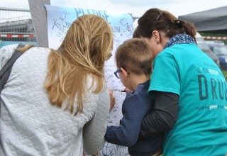 Pledging to live drug-free