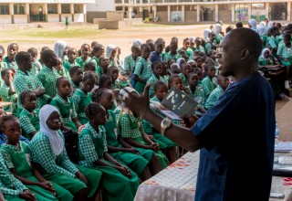 Bringing human rights education to young women with the materials of Youth for Human Rights International