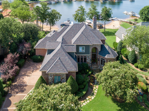 $3.175 Mllion Lake Norman Estate is Highest-Priced Sale per Square Foot in the History of the Connor Quay Community