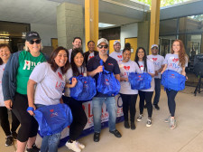 LATLC Volunteers at El Nido Family Centers