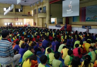 Helping children gain a better understanding of morality through a lecture on The Way to Happiness, the nonreligious moral code developed by L. Ron Hubbard 