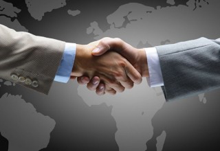 Expert does not use pre-formatted styles nor do they fill in the slots of a template.