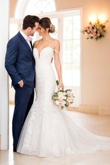 The Fall 2018 Collection by Stella York is Available!