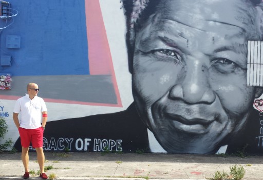 Nelson Mandela Motivates Political Leaders to DONATE BLOOD Within 24 Hours: Stop Hate! Start Help! Give Hope!