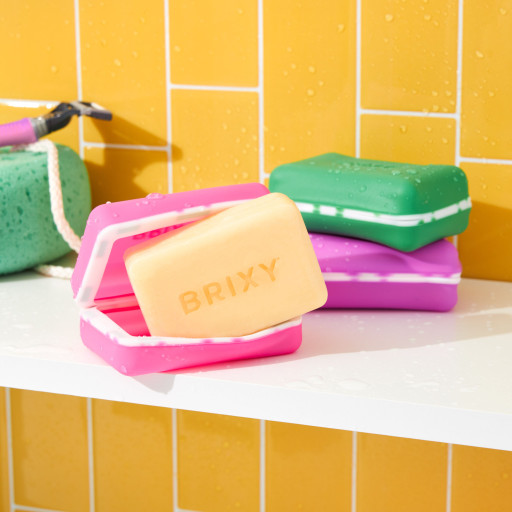 Traveling With Sustainable Beauty Items Just Got an Upgrade: BRIXY Launches Plastic-Free Travel Case Sets