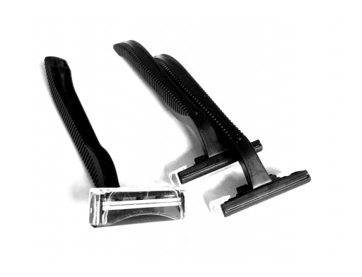 The Radical Shift to Buying Disposable Razor Blades Online