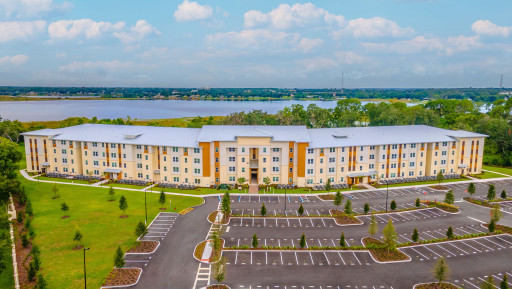 Now Leasing: Lake Saunders Reserve Brings Resort-Style, Lakefront Apartments to Mount Dora Seniors