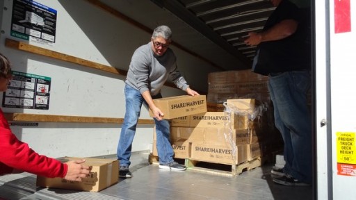 Dr. Noman Quintero to Distribute 2,500 Grocery Boxes to the Homeless in Time for Christmas