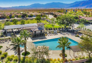 Skyborne - Recreation Area - Pool