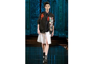 A model walks for To Be Thrill X Judgment of Paris