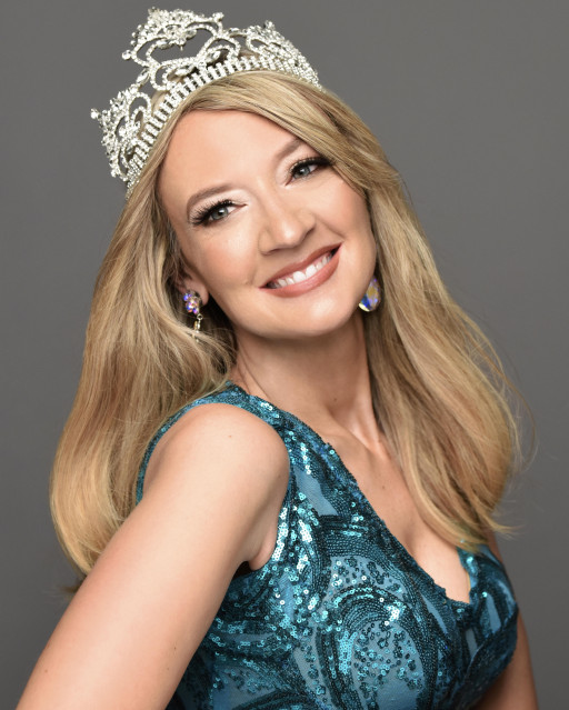 Mrs. Massachusetts America and Lilly Pulitzer Host Shop and Share to Help the Growing Homeless Community