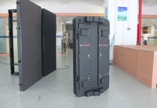 YUCHIP Street Light Pole LED Display